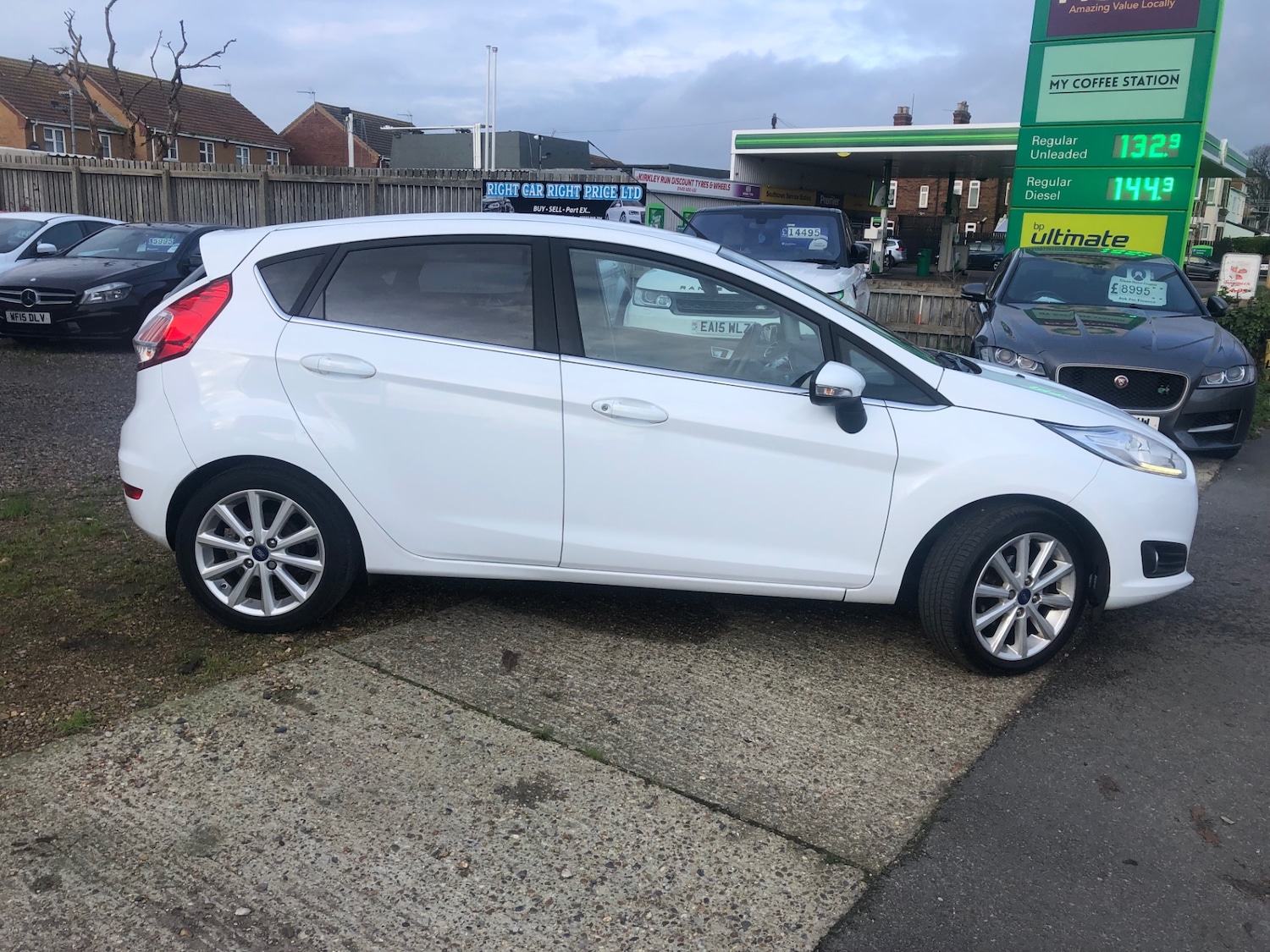Used Ford Fiesta 2017 for sale - 76922052: Photo 12
