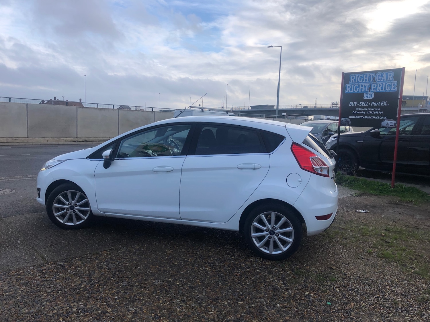 Used Ford Fiesta 2017 for sale - 76922052: Photo 19