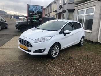 Used Ford Fiesta 2017 for sale - 76922052: Photo