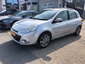 Used Renault Clio 2011 for sale - 79021240: Photo