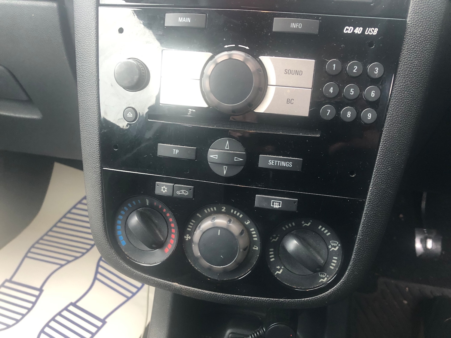 Used Vauxhall Corsa 2014 for sale - 77393430: Photo 25