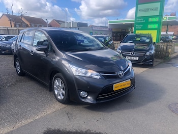 Used Toyota Verso 2016 for sale - 78027230: Photo
