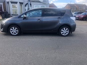 Used Toyota Verso 2016 for sale - 78027230: Photo