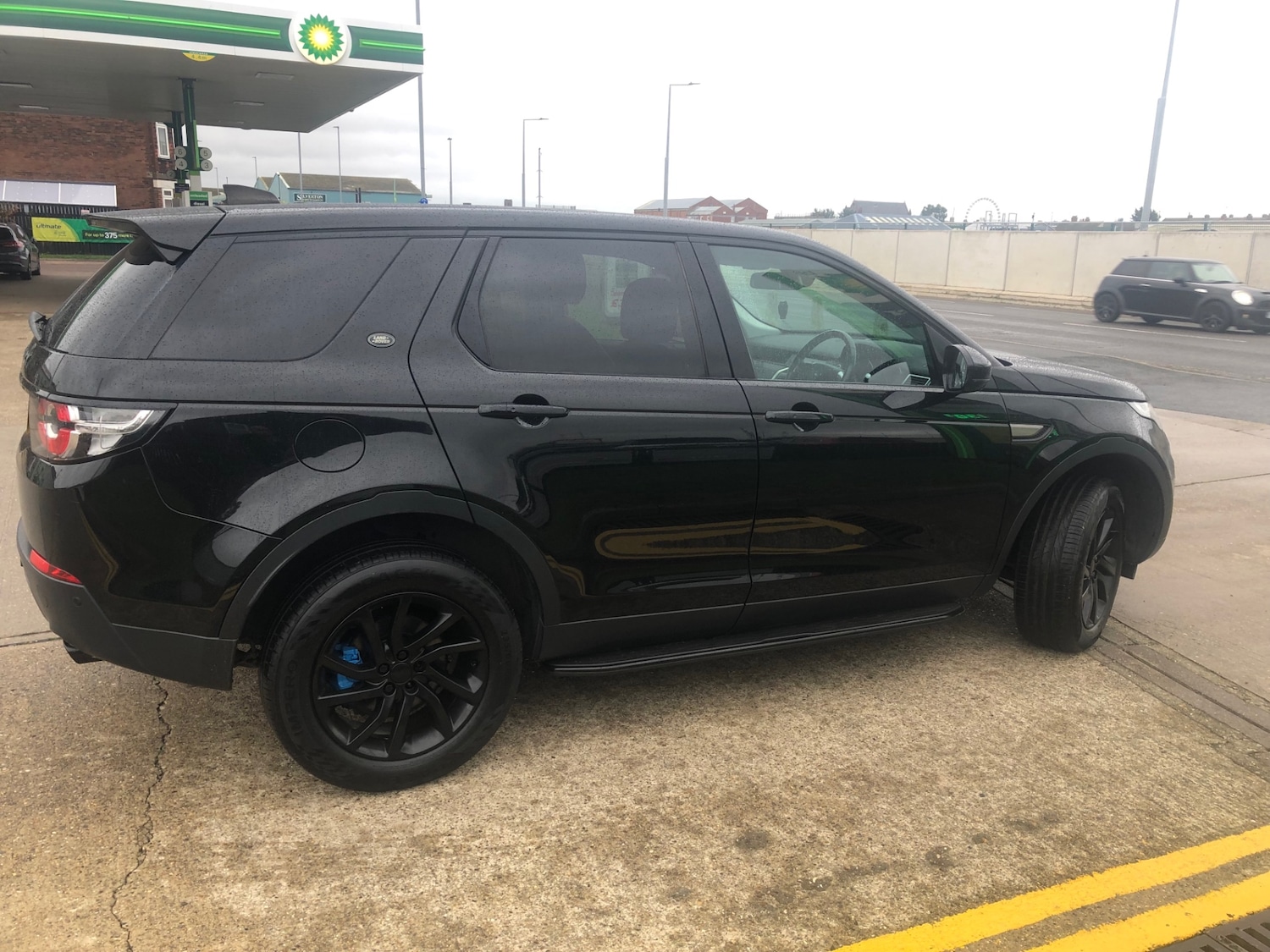 Used Land Rover Discovery Sport 2018 for sale - 76932343: Photo 11