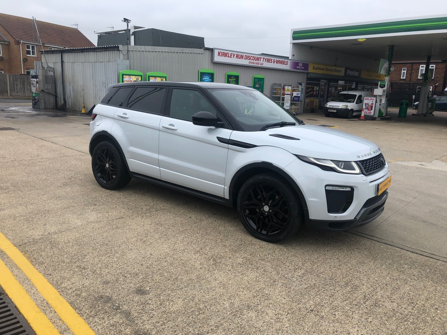 Used Land Rover Range Rover Evoque 2016 for sale - 76252448: Photo 8