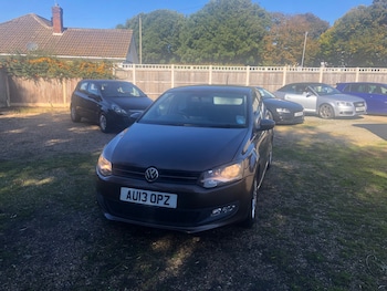 Used Volkswagen Polo 2013 for sale - 76933323: Photo