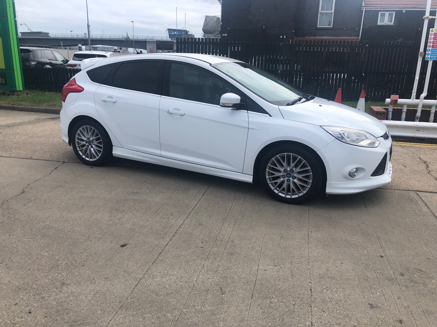 Used Ford Focus 2012 for sale - 76933349: Photo 20