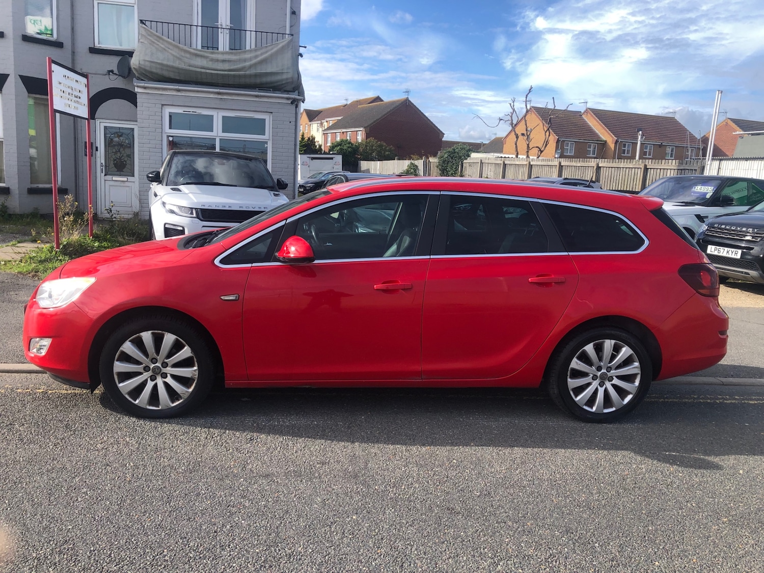 Used Vauxhall Astra 2011 for sale - 76341447: Photo 1