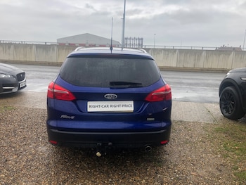 Used Ford Focus 2015 for sale - 76532274: Photo