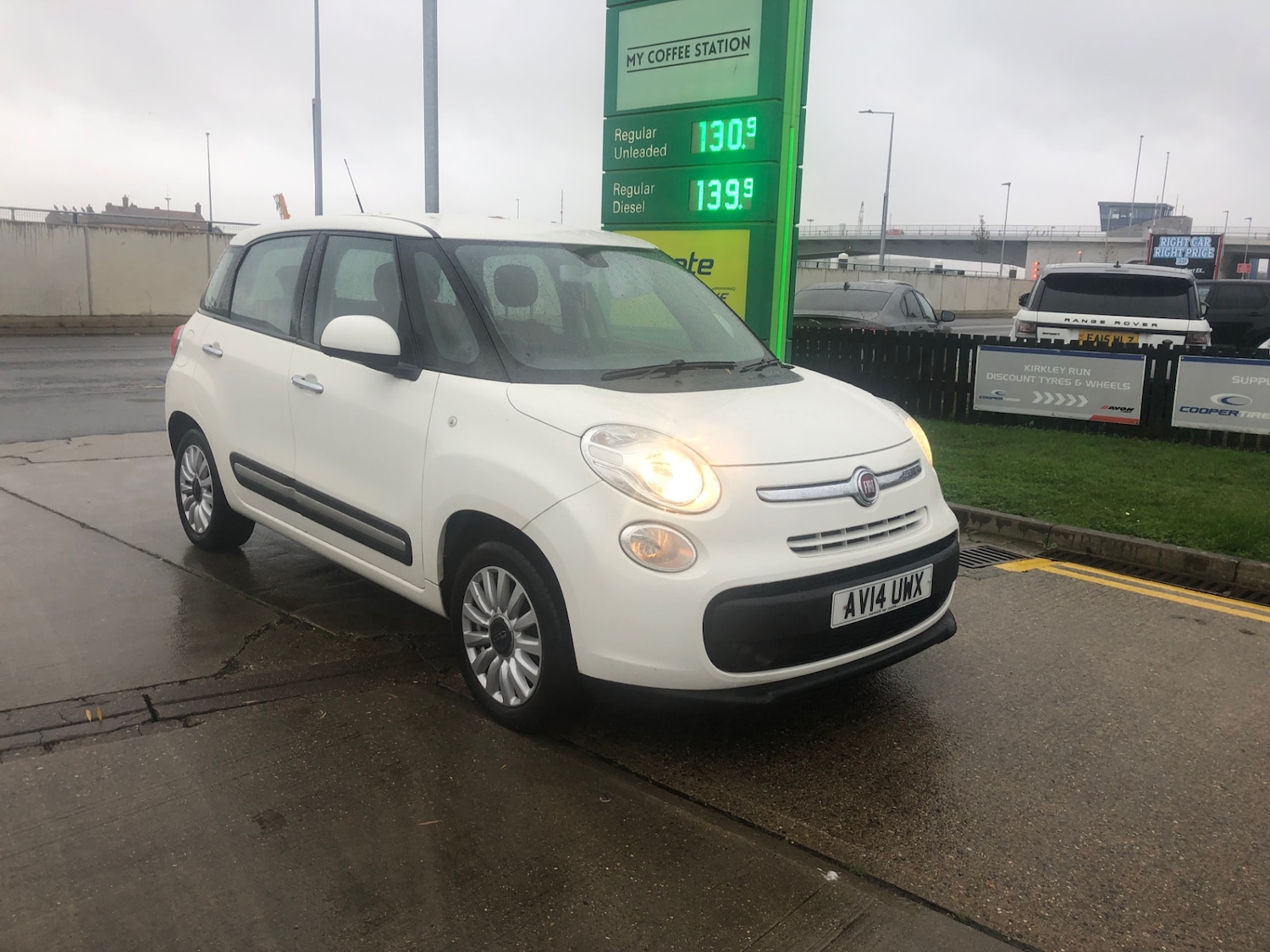 Used Fiat 500L 2014 for sale - 76932354: Photo 9