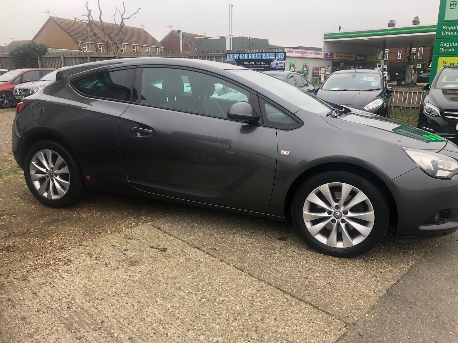 Used Vauxhall Astra GTC 2012 for sale - 77778219: Photo 2