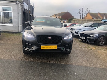 Used Jaguar F-Pace 2018 for sale - 77261222: Photo
