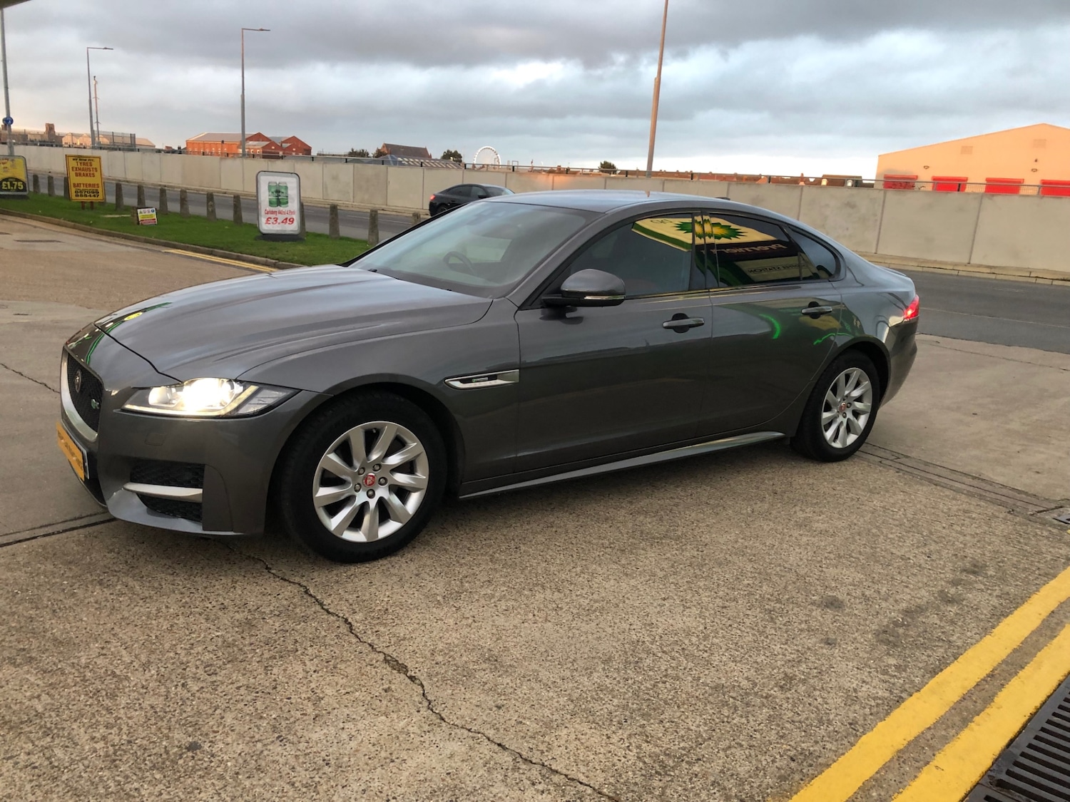 Used Jaguar XF 2018 for sale - 76428459: Photo 12