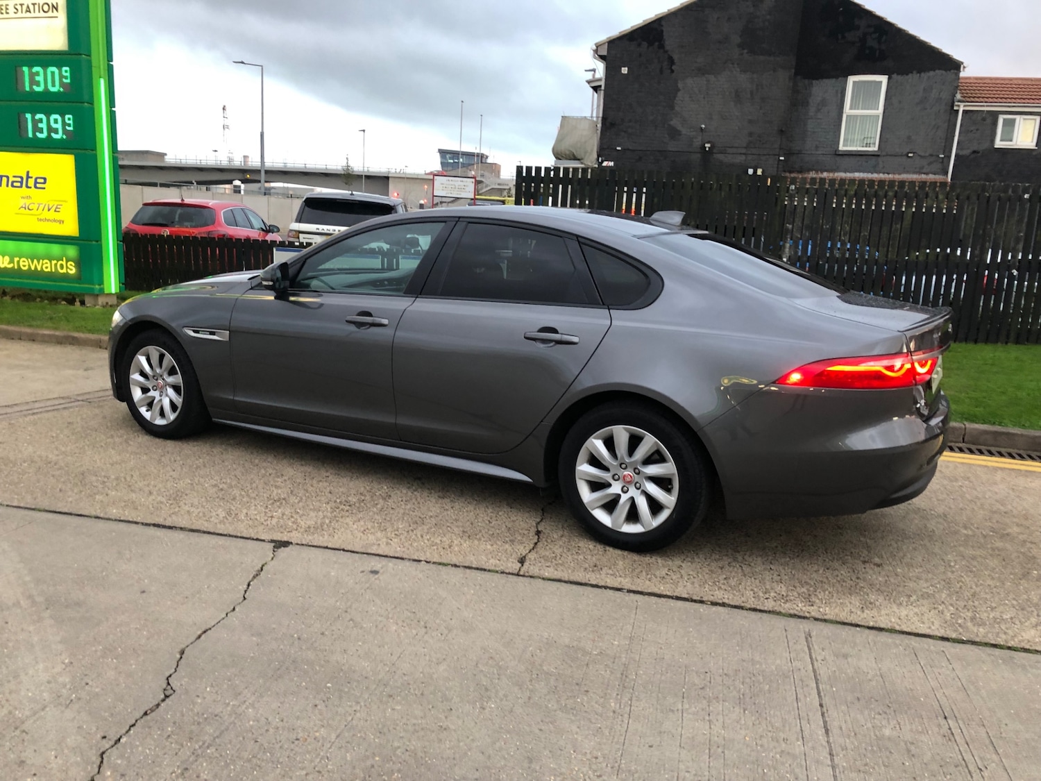Used Jaguar XF 2018 for sale - 76428459: Photo 17