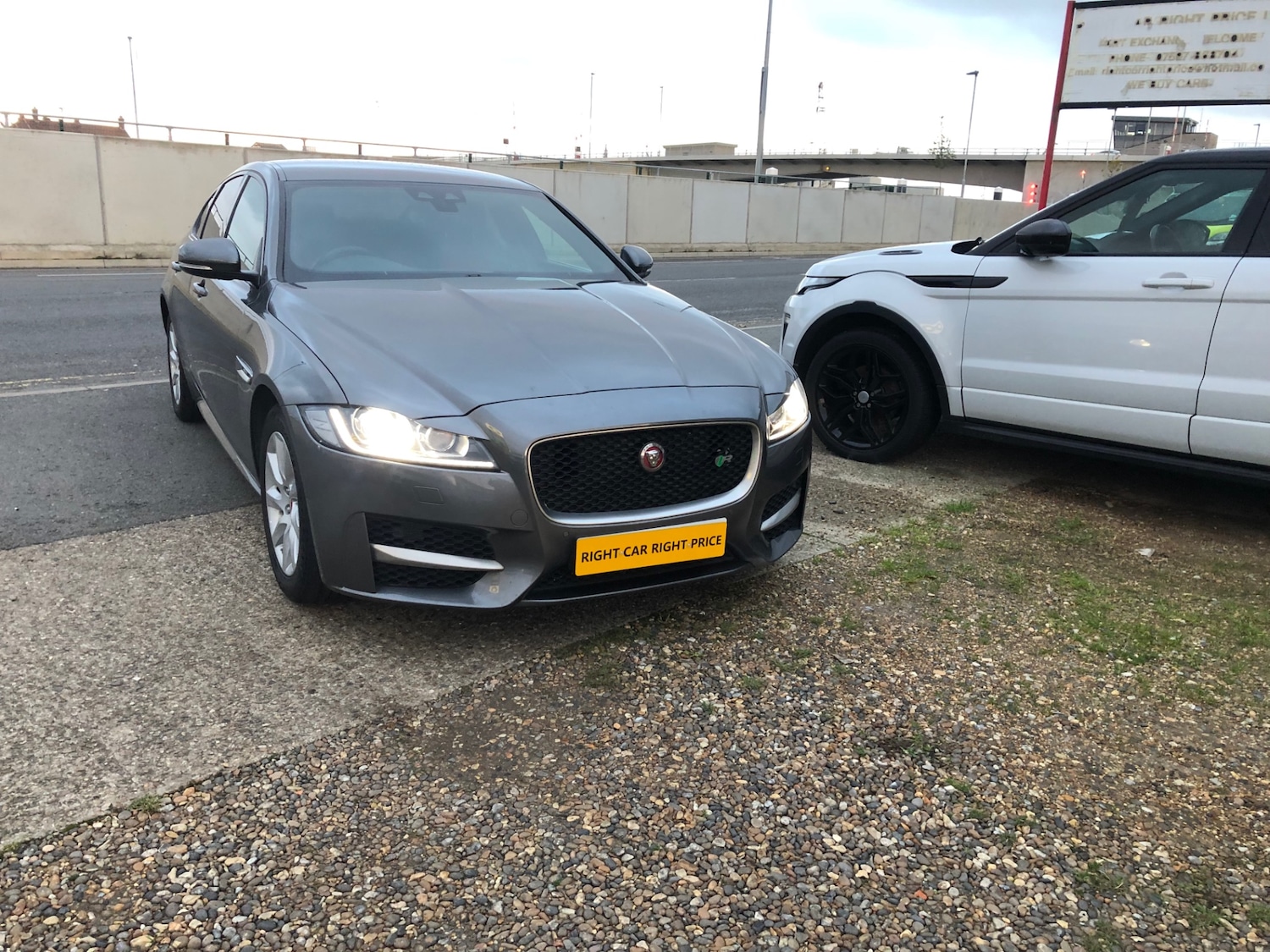 Used Jaguar XF 2018 for sale - 76428459: Photo 2