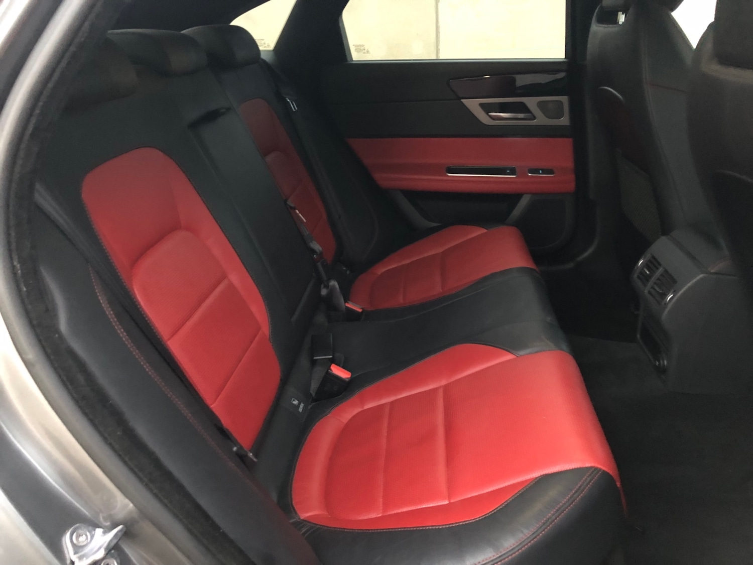 Used Jaguar XF 2018 for sale - 76428459: Photo 23