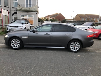 Used Jaguar XF 2018 for sale - 76428459: Photo