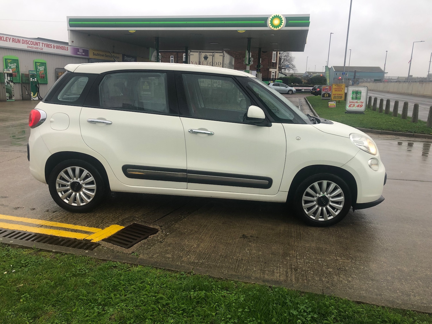 Used Fiat 500L 2014 for sale - 76532226: Photo 12