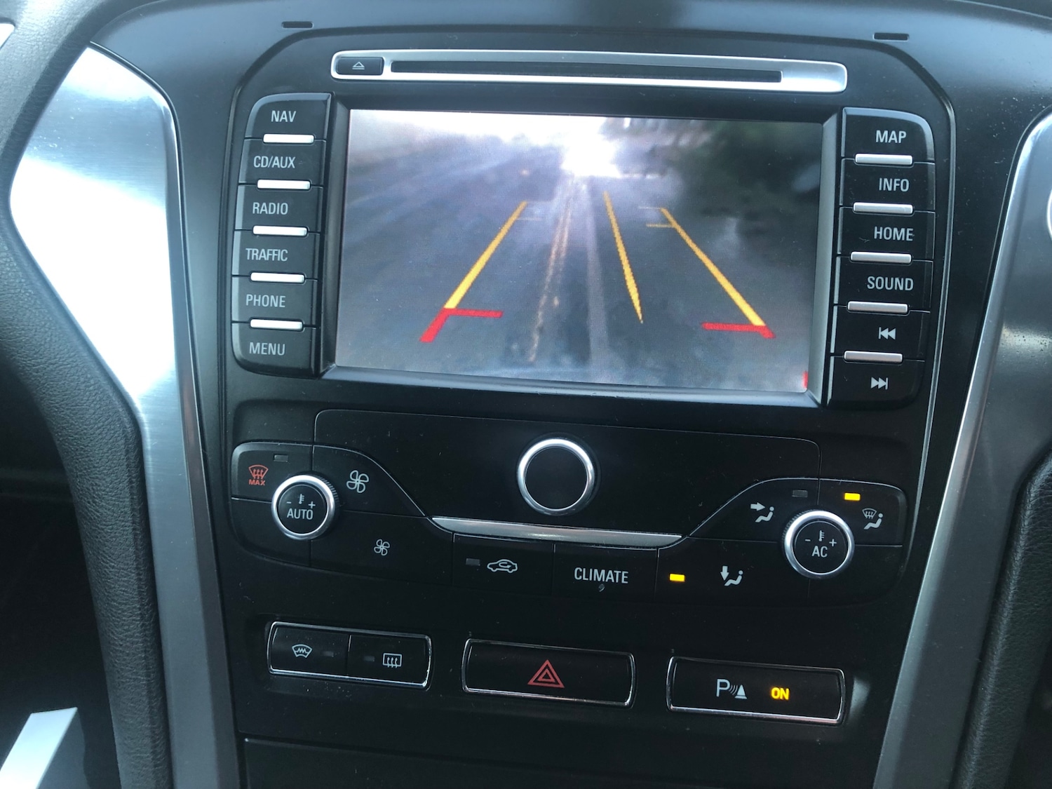 Used Ford Mondeo 2013 for sale - 76860106: Photo 29