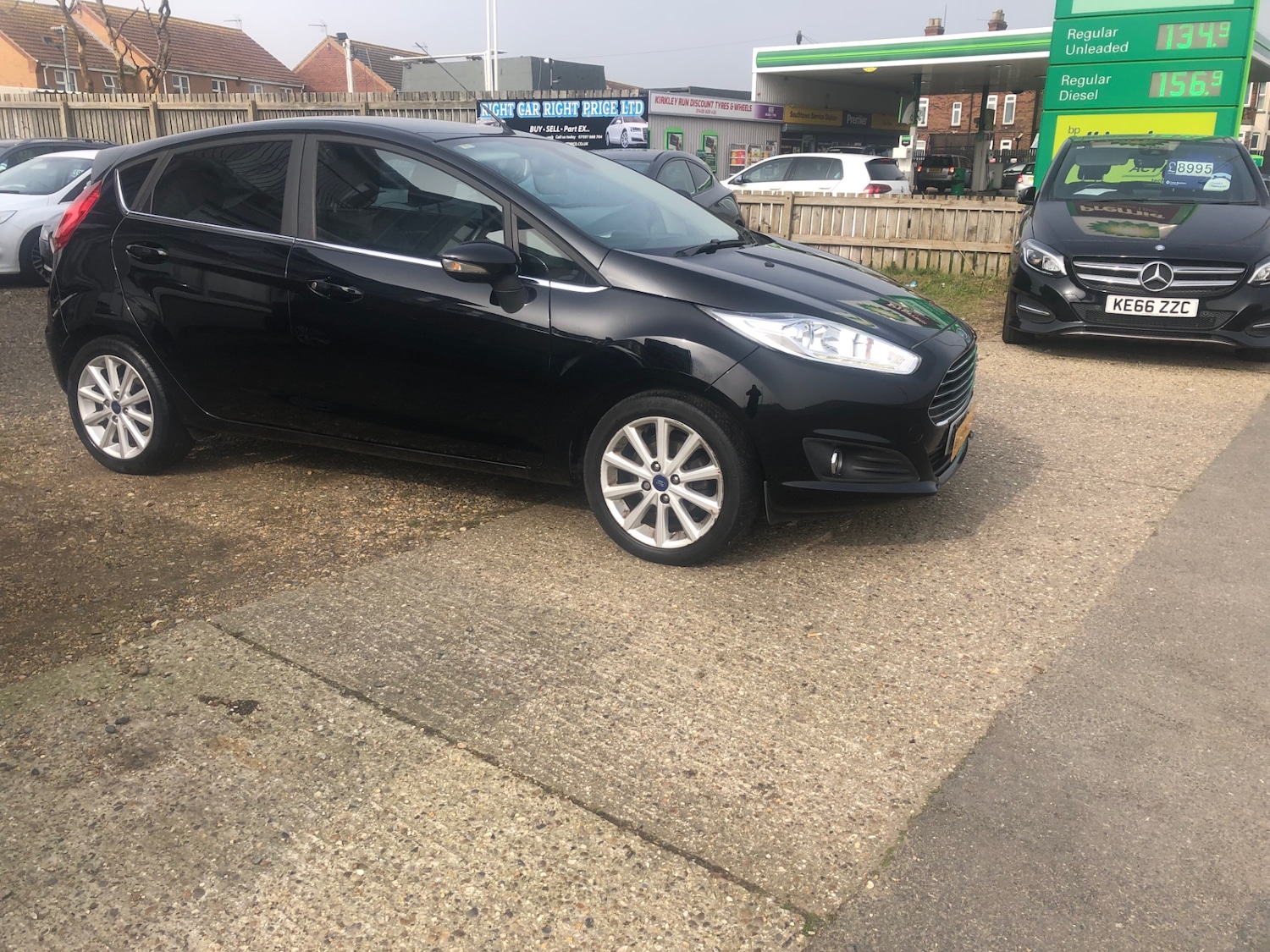 Used Ford Fiesta 2016 for sale - 77775315: Photo 2