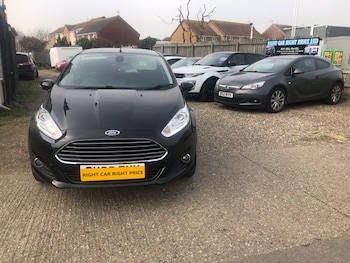 Used Ford Fiesta 2016 for sale - 78882883: Photo