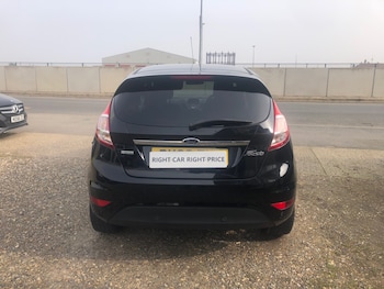 Used Ford Fiesta 2016 for sale - 78882883: Photo