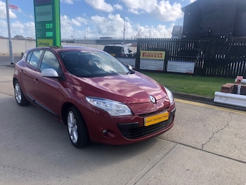 Used Renault Megane 2010 for sale - 76027605: Photo