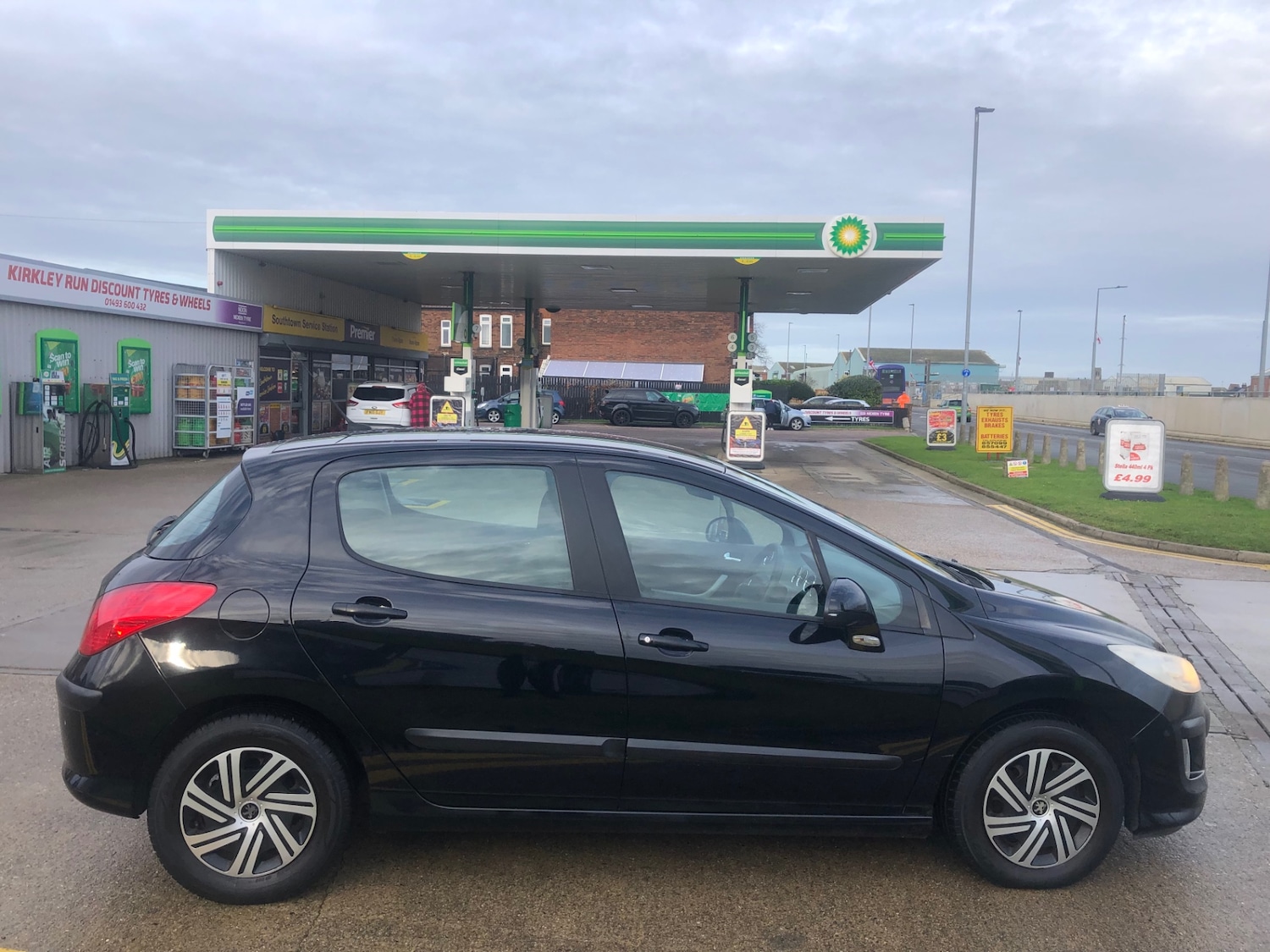 Used Peugeot 308 2009 for sale - 76859883: Photo 11