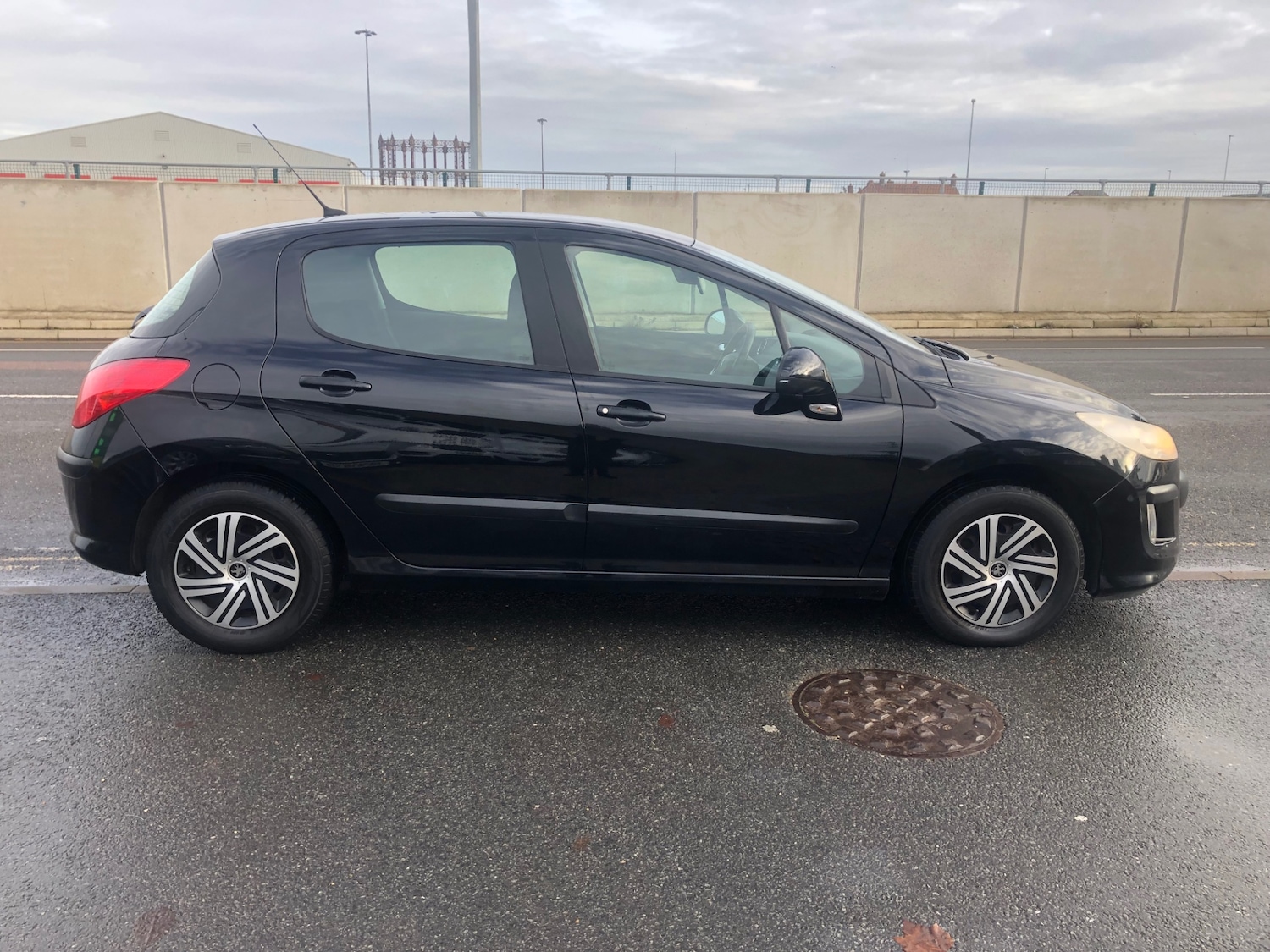 Used Peugeot 308 2009 for sale - 76859883: Photo 18