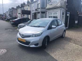 Used Toyota Yaris 2011 for sale - 75380729: Photo