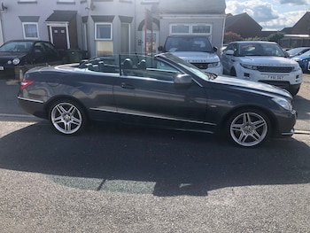 Used Mercedes-Benz E Class 2012 for sale - 76933354: Photo