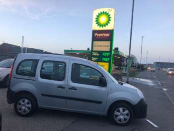 Used Renault Kangoo 2010 for sale - 74181132: Photo