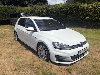 Used Volkswagen Golf 2017 for sale - 79112041: Photo