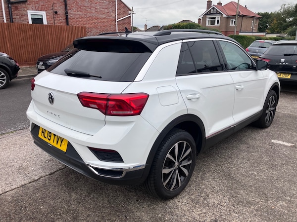 Used Volkswagen T-Roc 2019 for sale - 76256943: Photo 2