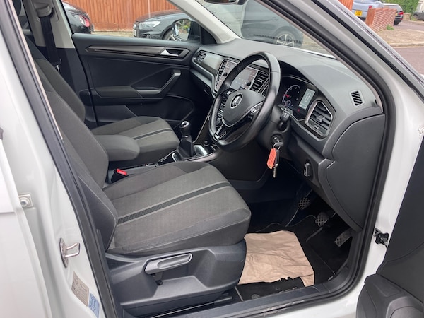 Used Volkswagen T-Roc 2019 for sale - 76256943: Photo 3