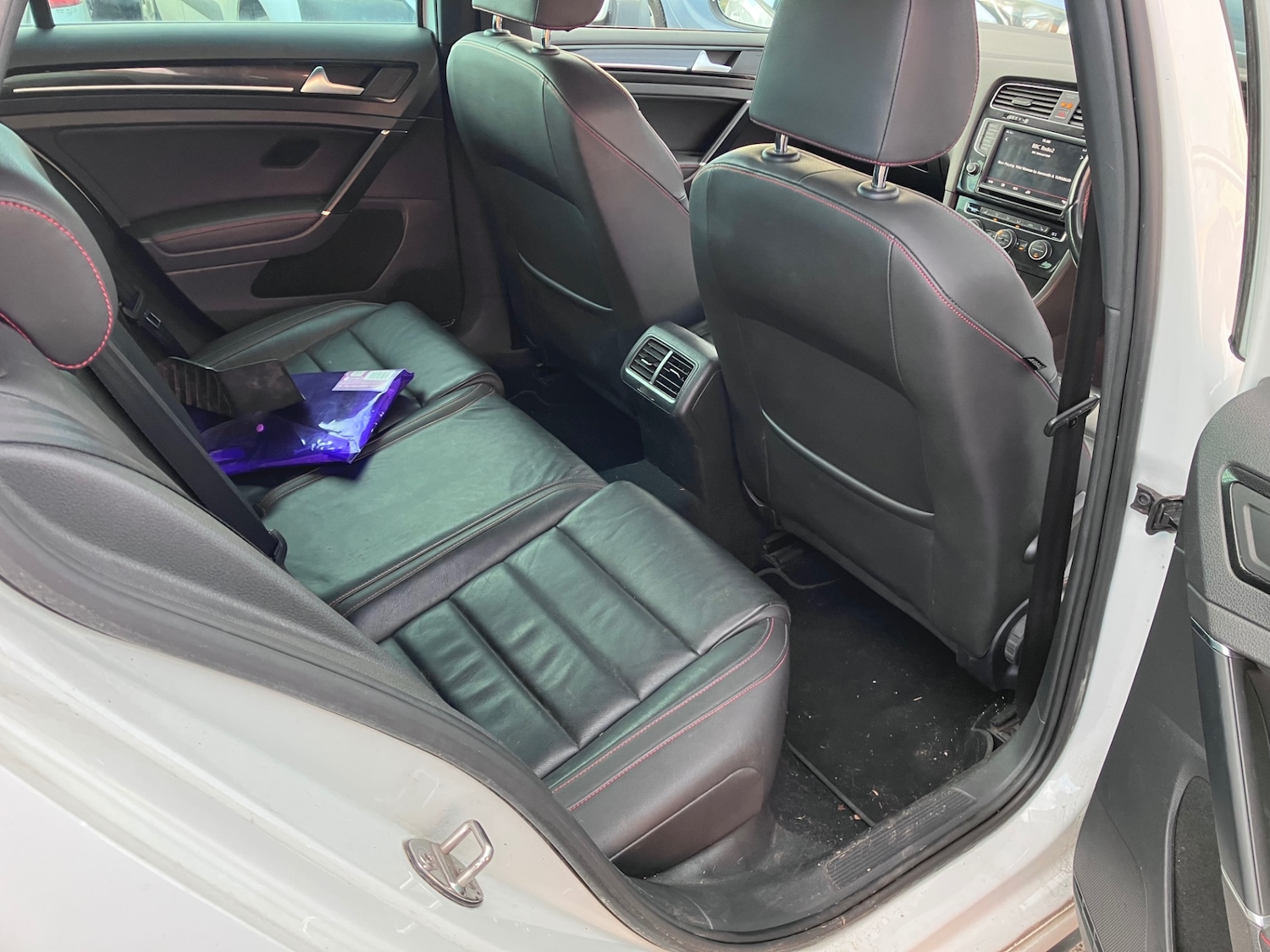 Used Volkswagen Golf 2014 for sale - 77118687: Photo 7