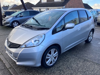 Used Honda Jazz 2015 for sale - 77228337: Photo