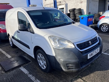 Used Peugeot Partner 2017 for sale - 77118694: Photo