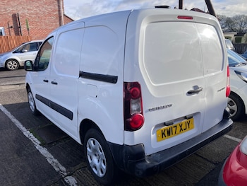 Used Peugeot Partner 2017 for sale - 77118694: Photo