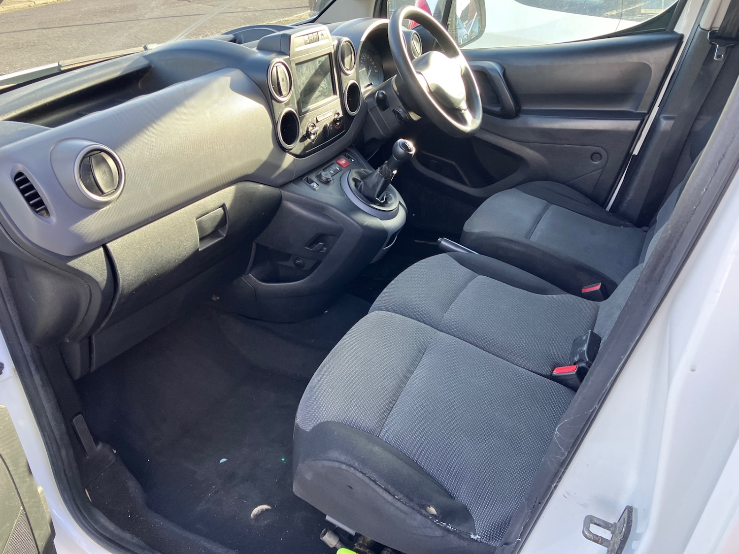 Used Peugeot Partner 2017 for sale - 77118694: Photo 5