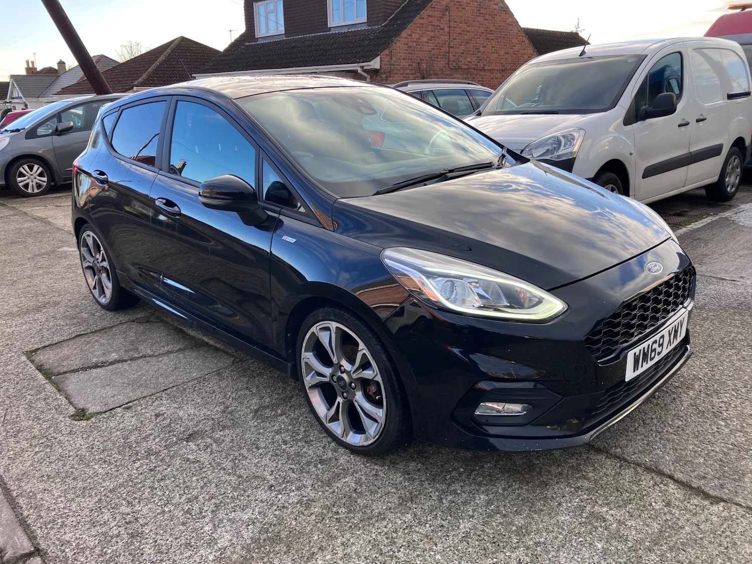 Used Ford Fiesta 2020 for sale - 77118683: Photo 1