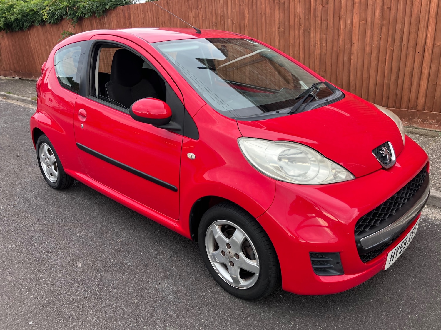 Used Peugeot 107 2009 for sale - 76149763: Photo 1