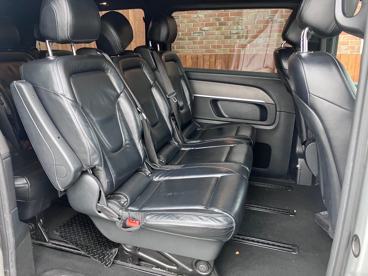 Used Mercedes-Benz V-Class 2017 for sale - 78077571: Photo 6