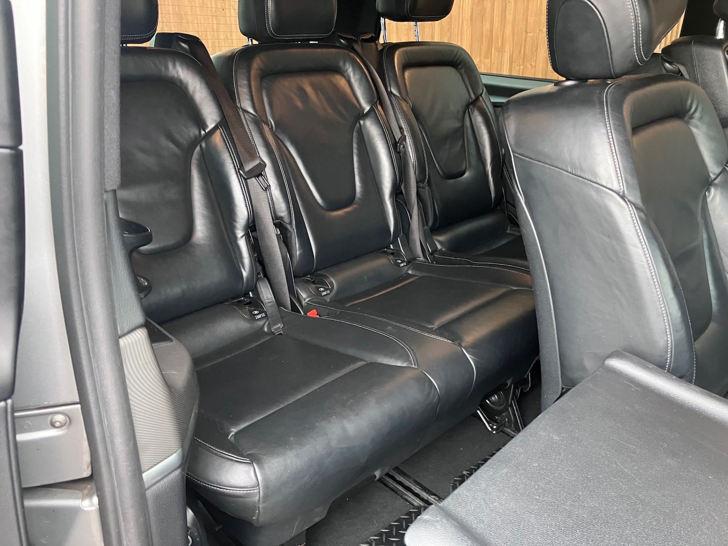 Used Mercedes-Benz V-Class 2017 for sale - 78077571: Photo 7