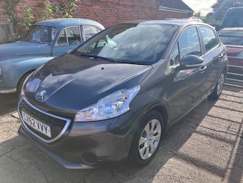 Used Peugeot 208 2012 for sale - 75718494: Photo
