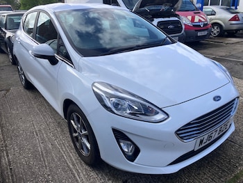 Used Ford Fiesta 2017 for sale - 78258600: Photo