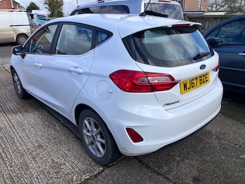 Used Ford Fiesta 2017 for sale - 78258600: Photo