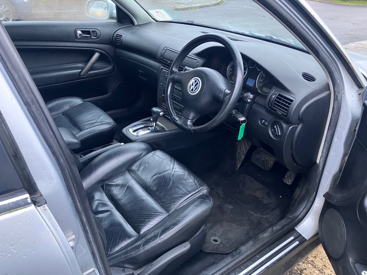 Used Volkswagen Passat 2002 for sale - 77213798: Photo 5