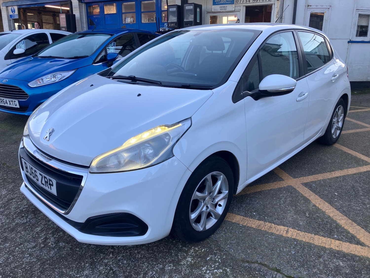 Used Peugeot 208 2016 for sale - 77710972: Photo 1