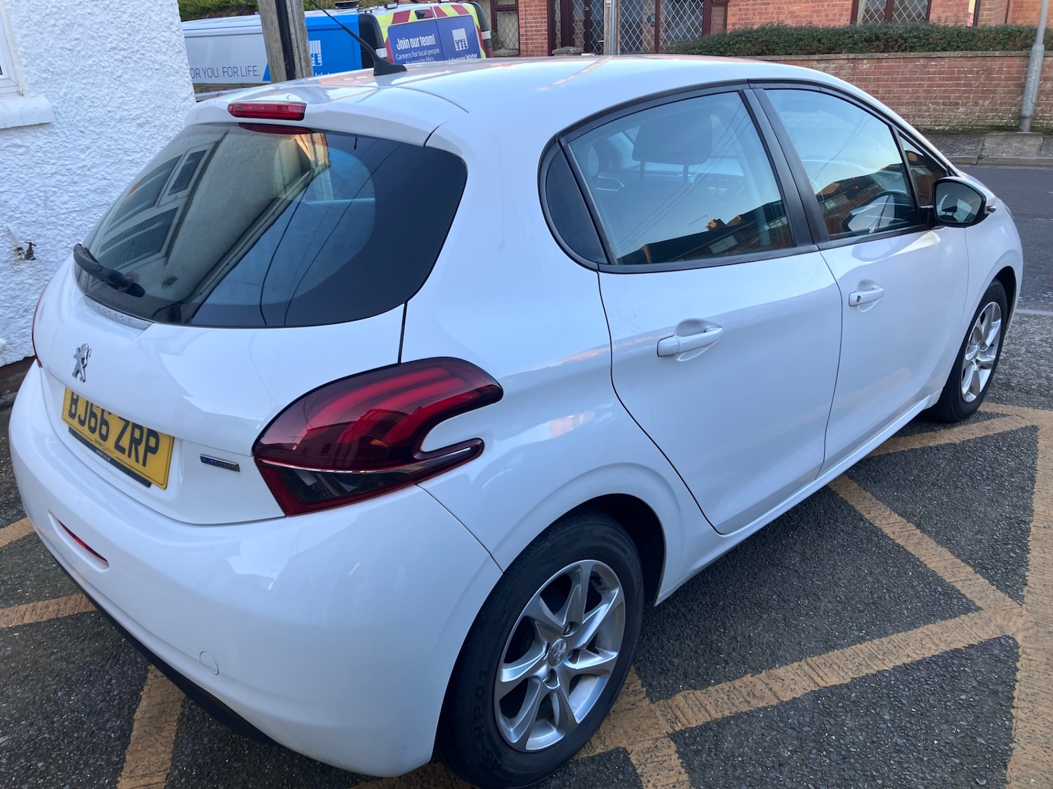 Used Peugeot 208 2016 for sale - 77710972: Photo 4